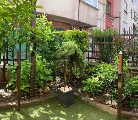 Apartment Garden